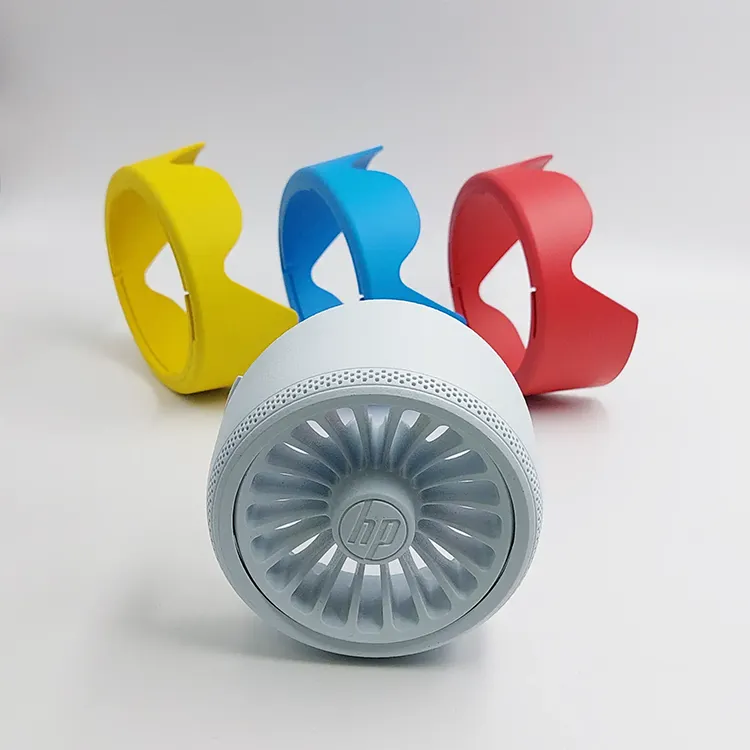 Lüfter aus PA 12 weiß und die Farben gelb, blau und rot